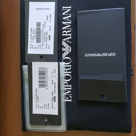 Emporio Armani St. Cocco Lucido Leather Shopping Tote - Picture 14 of 16